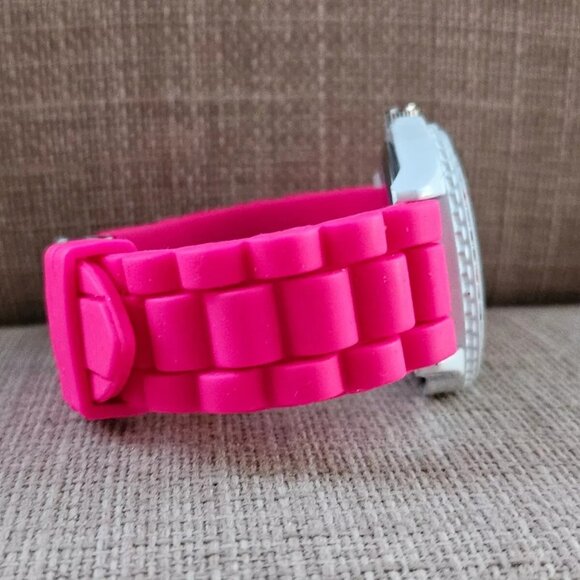 Multi Color Crystals Accent Bezel Wristwatch Pink Rubber Strap Analog Watch - Picture 9 of 11